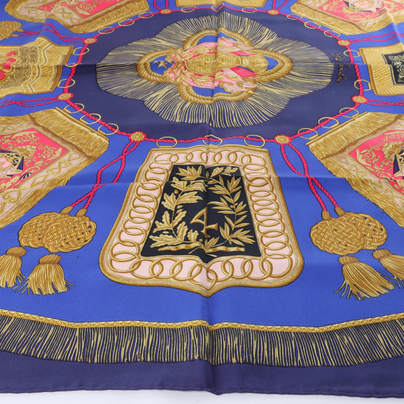 Hermès Carré 90 "Poste et Cavalerie" Silk handkerchief in Navy Blue