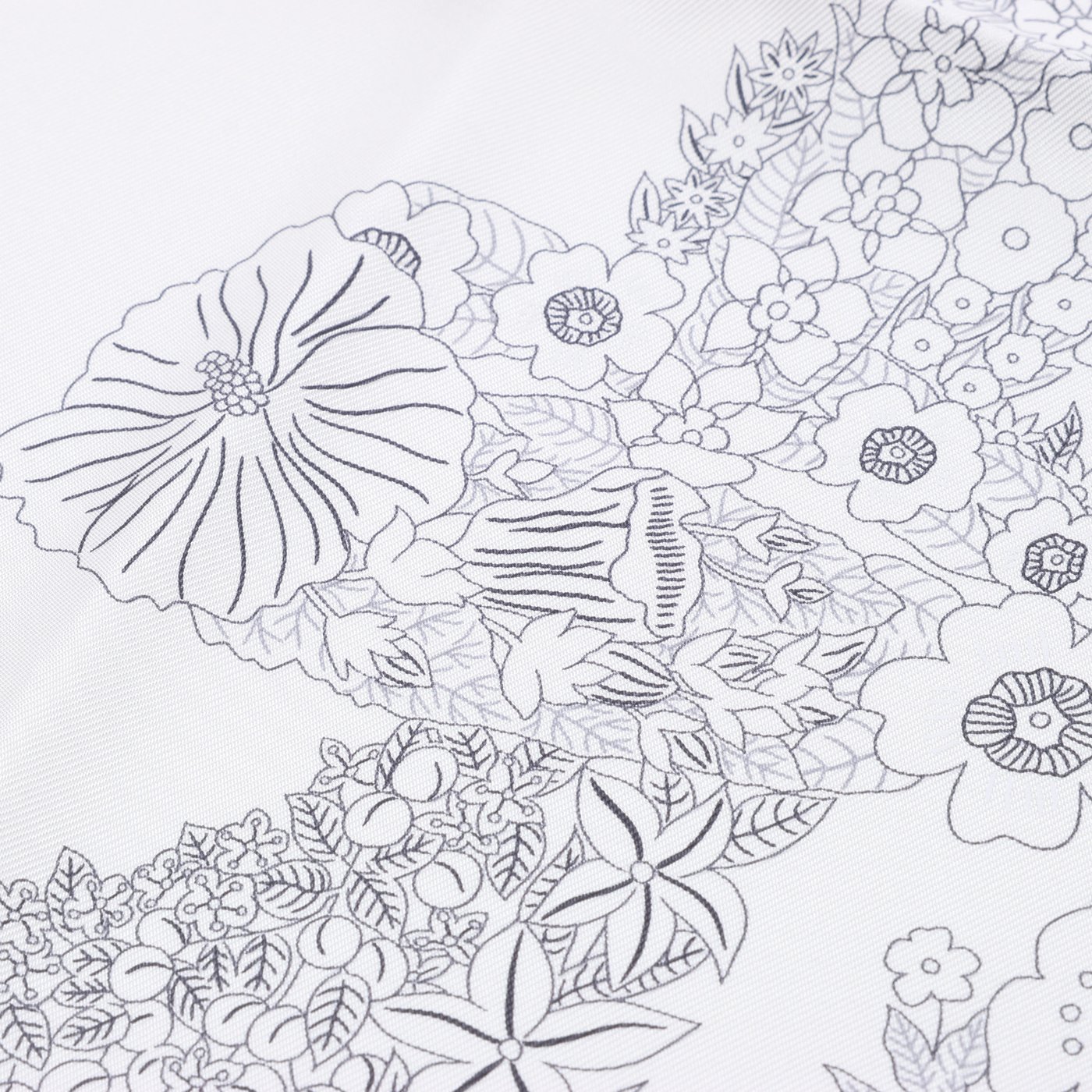 Hermès Carré 90 "Brides de Gala en Fleurs" Silk handkerchief in Brown