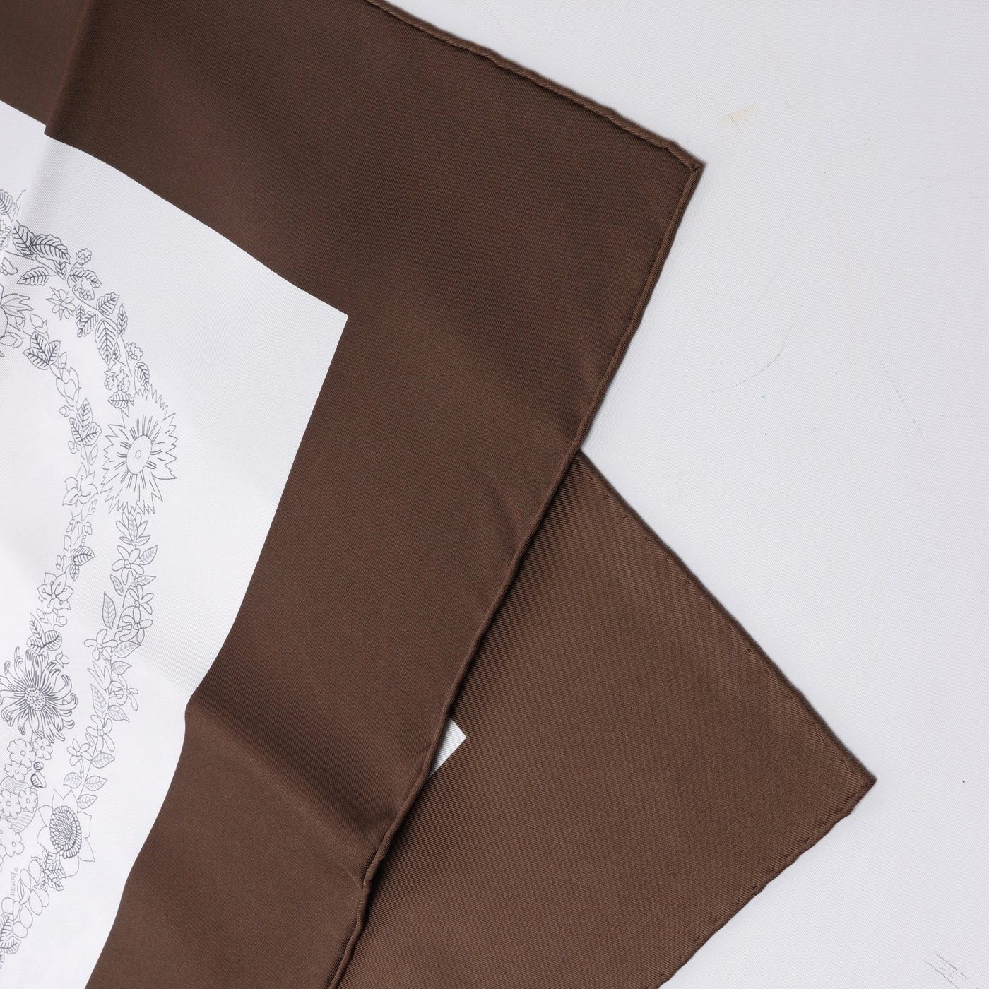 Hermès Carré 90 "Brides de Gala en Fleurs" Silk handkerchief in Brown
