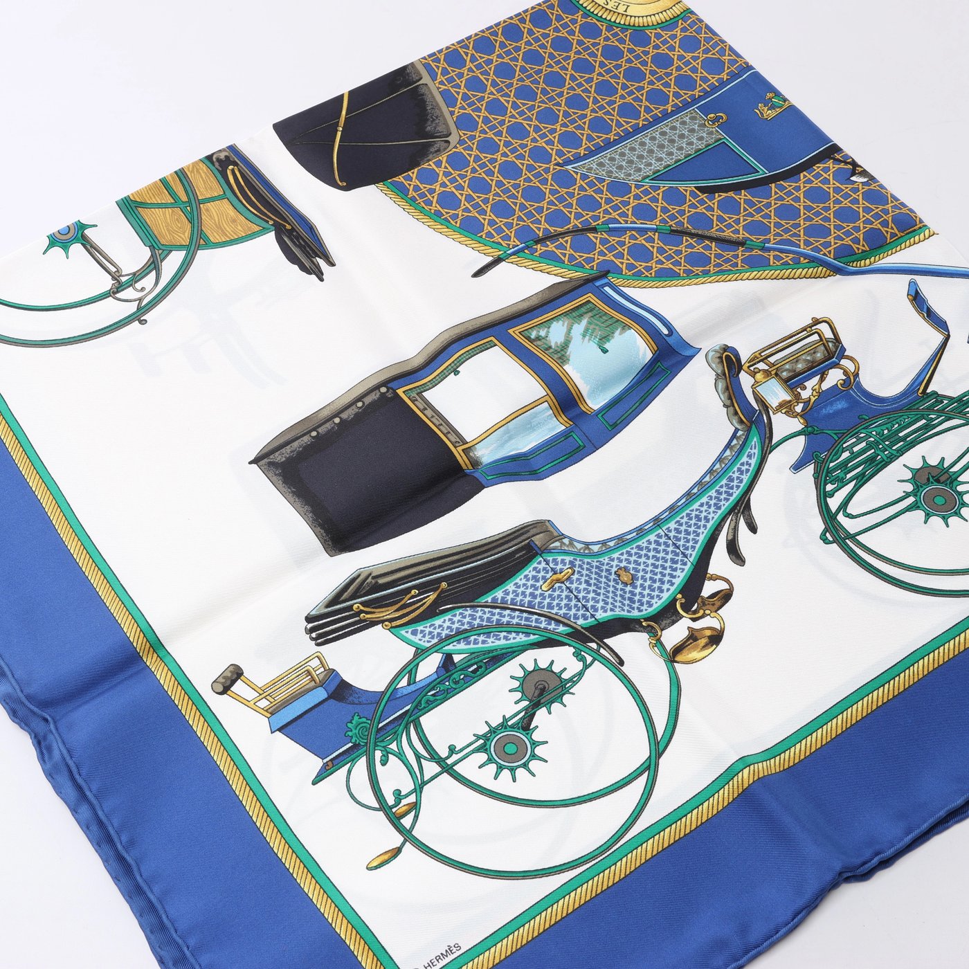 Hermès Carré 90 "LES VOITURES A TRANSFORMATION" Silk handkerchief in Blue