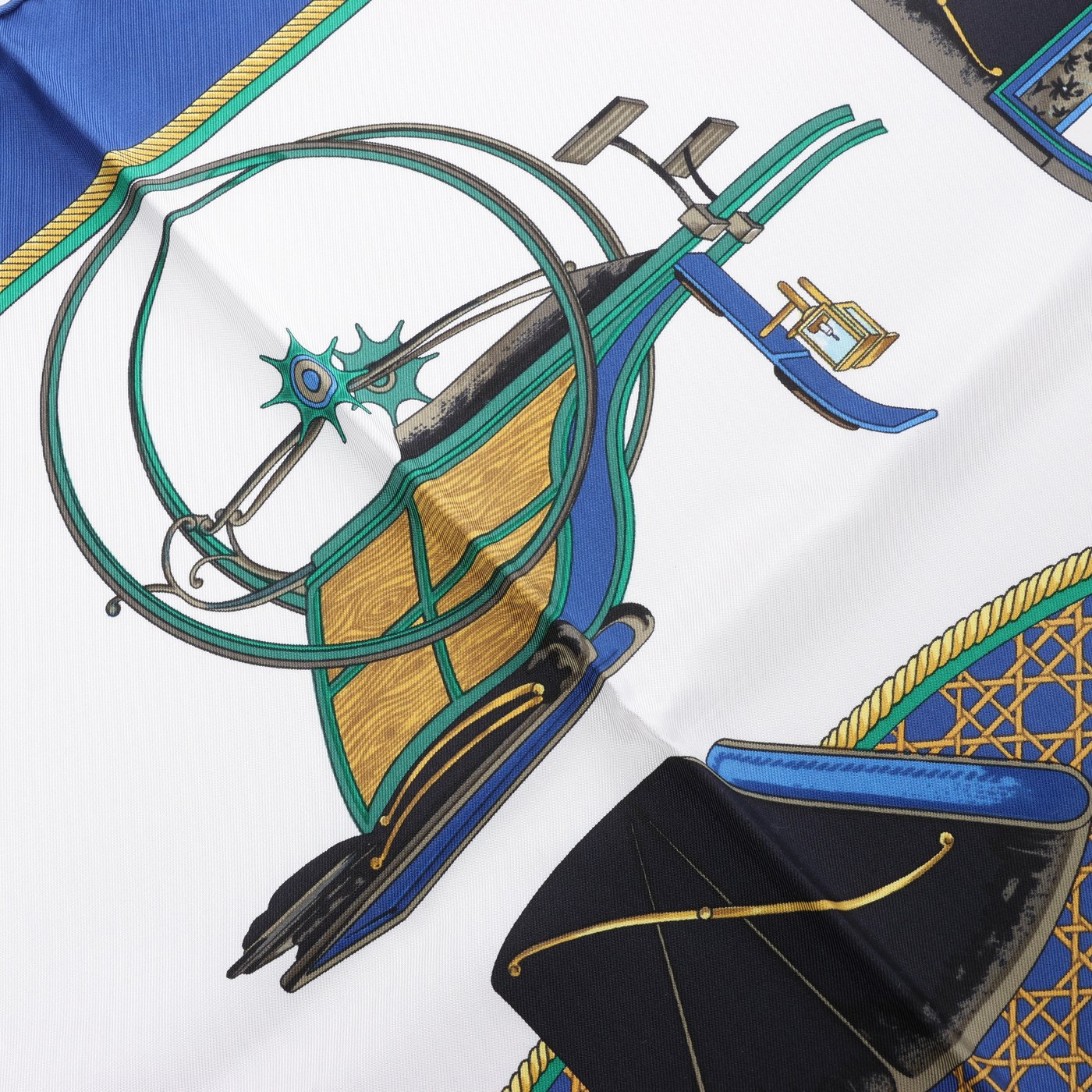 Hermès Carré 90 "LES VOITURES A TRANSFORMATION" Silk handkerchief in Blue