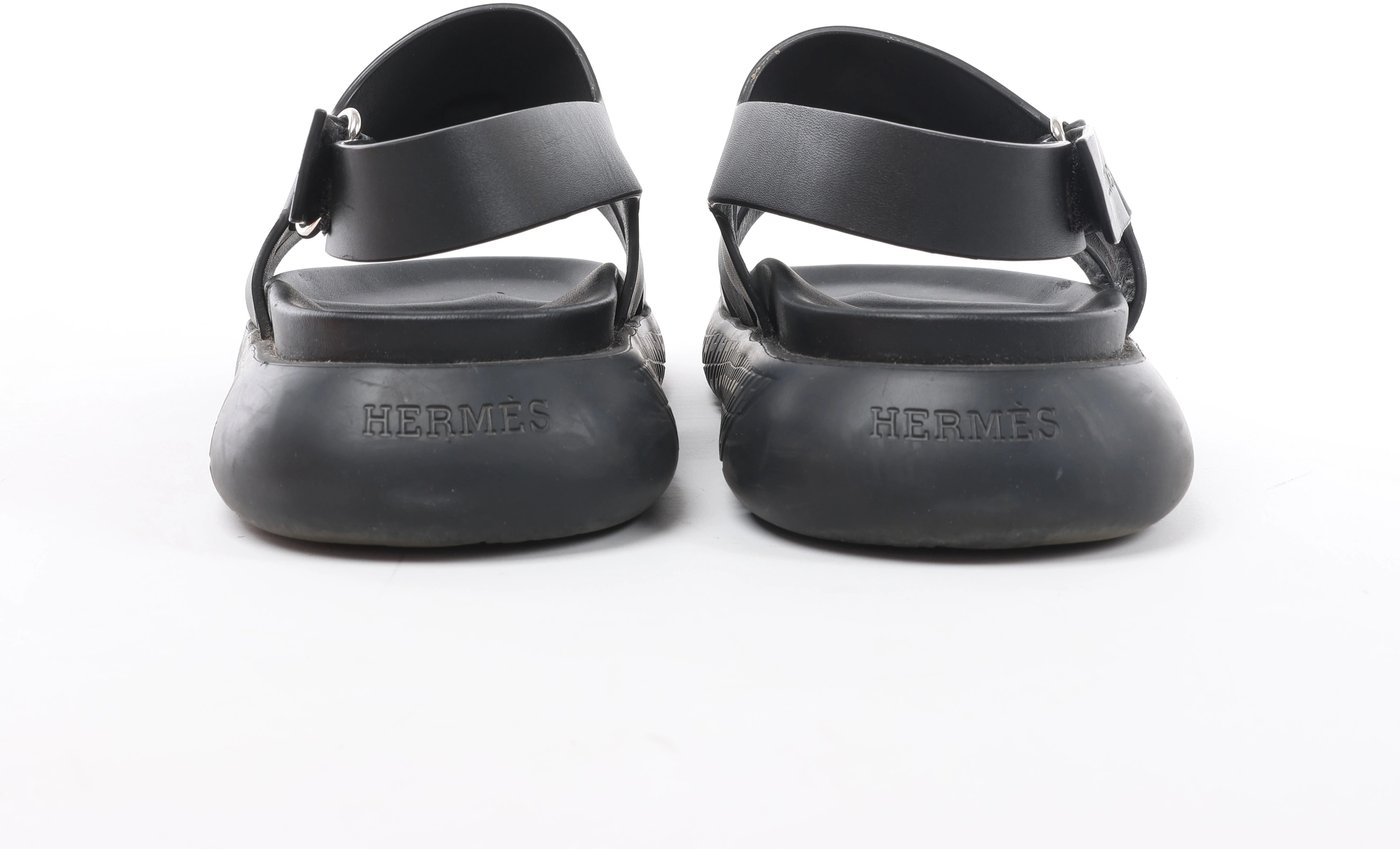 Hermès Doha Leather Sandals 39 Unisex Black 212888Z
