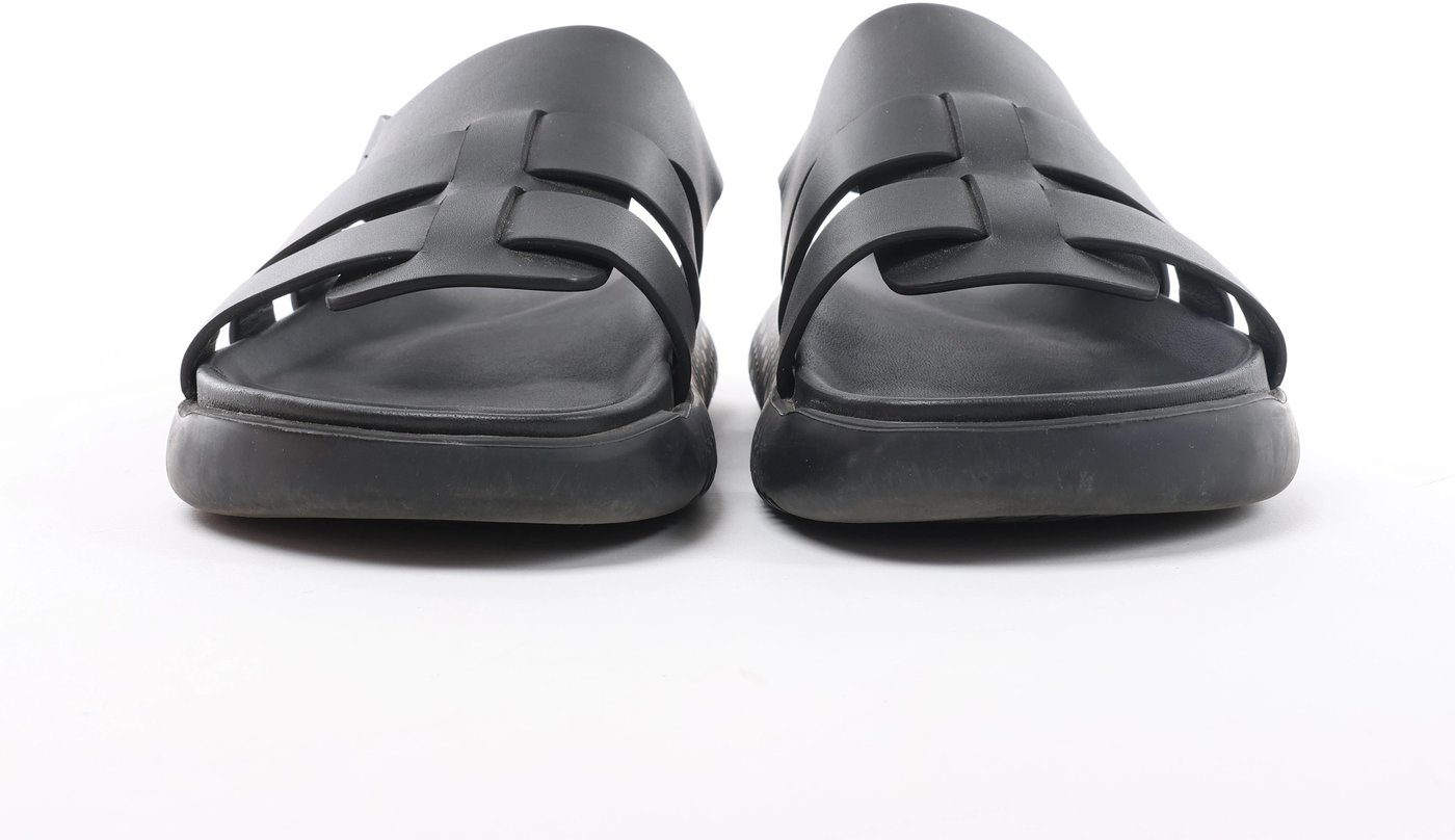 Hermès Doha Leather Sandals 39 Unisex Black 212888Z