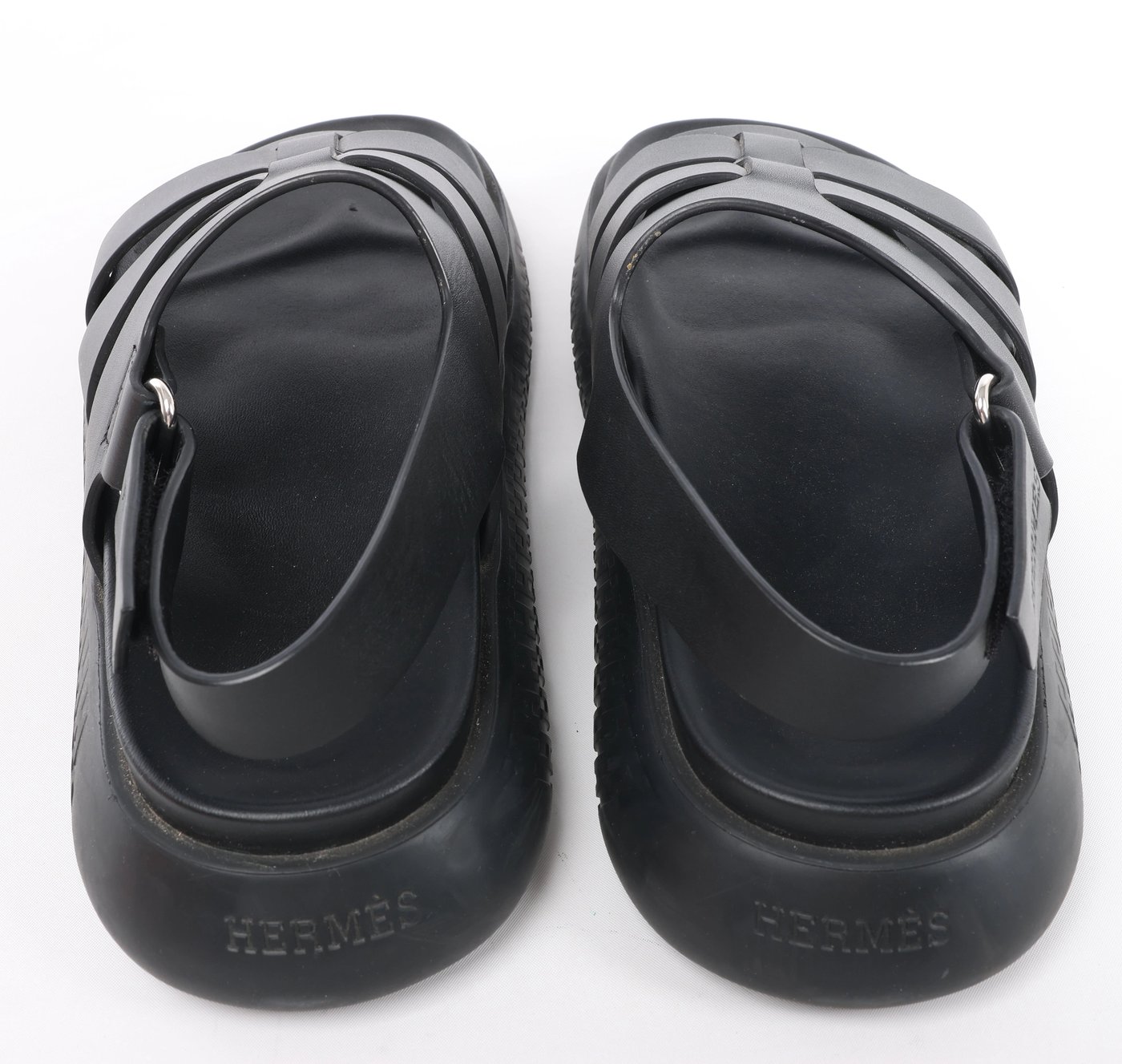 Hermès Doha Leather Sandals 39 Unisex Black 212888Z