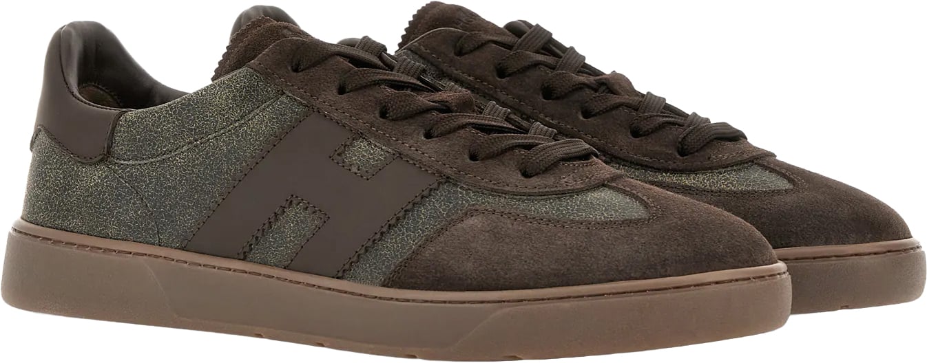 sneakers dark brown cool
