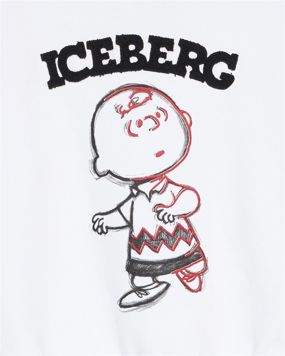 Boys' white crew-neck sweatshirt with Charlie Brown graphic