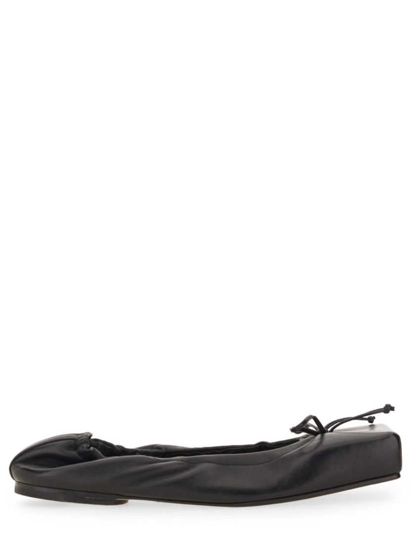 Black Square-Toe Shoes With Gathered Upper