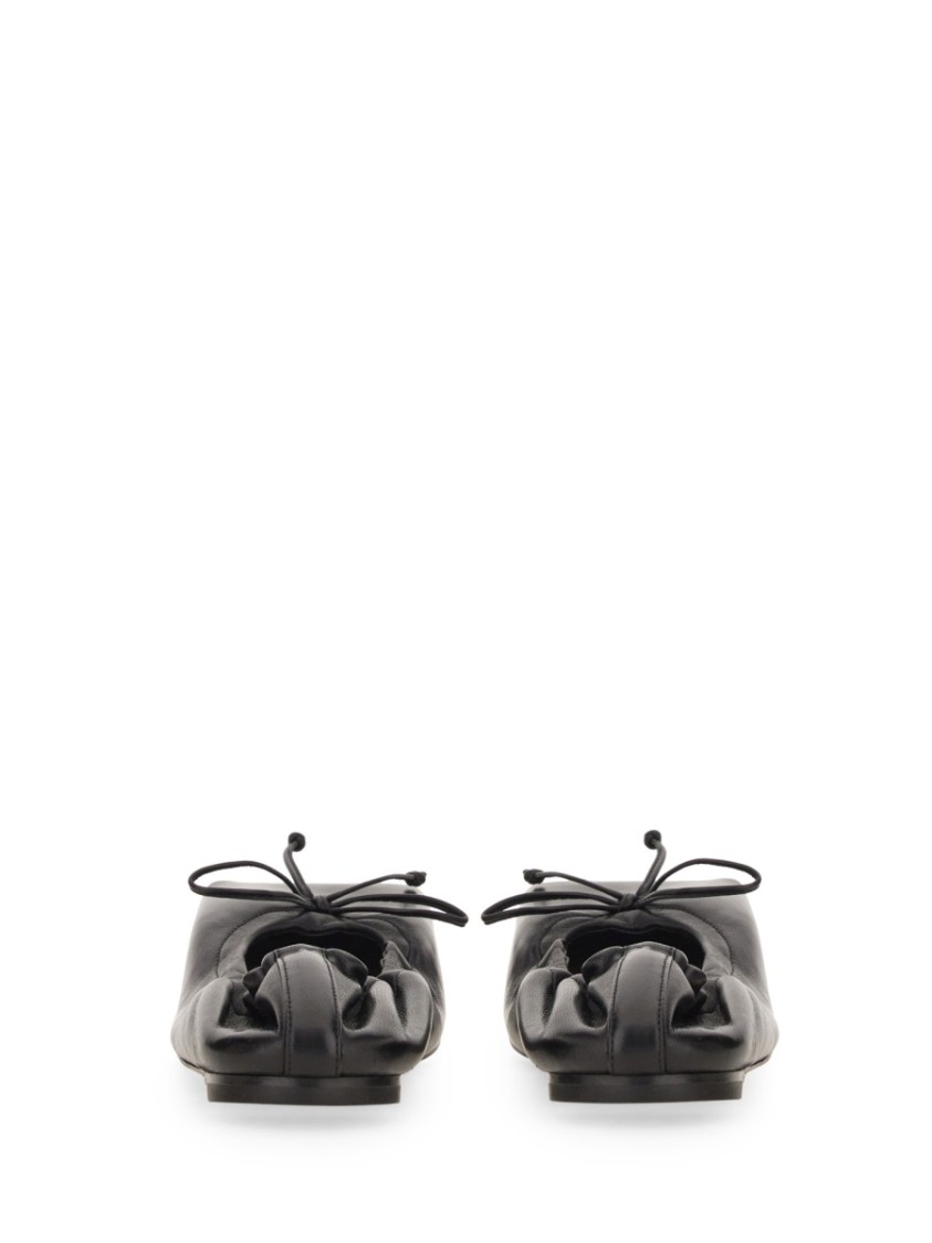 Black Square-Toe Shoes With Gathered Upper