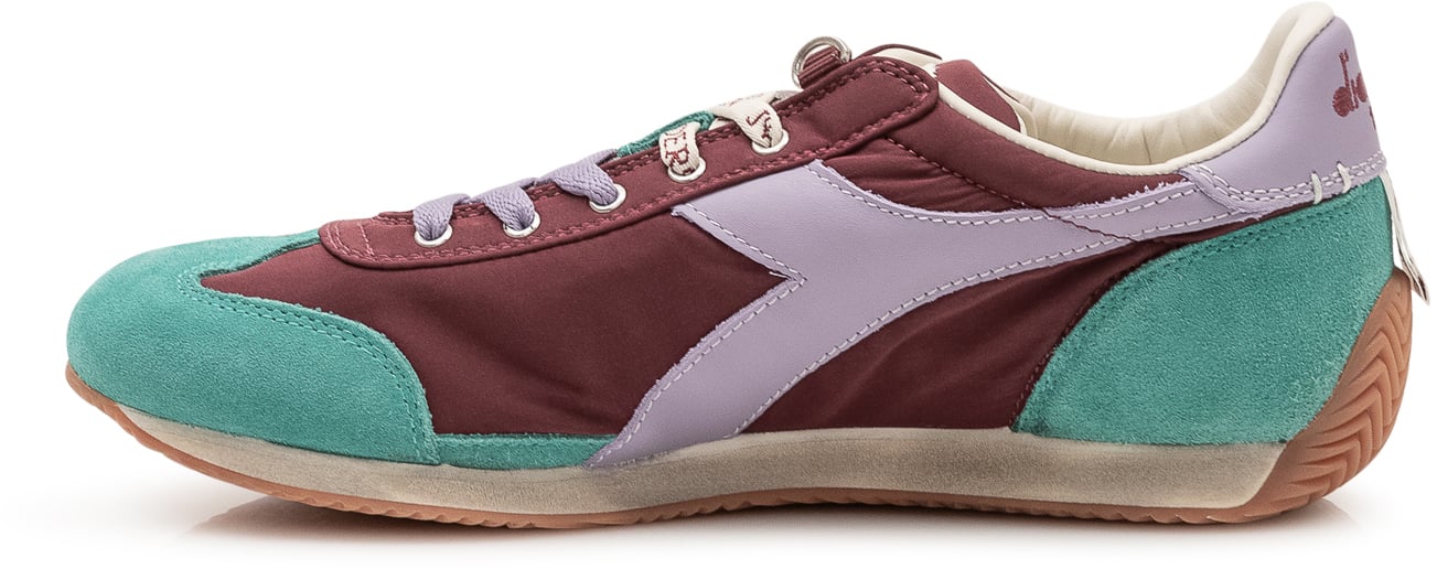 Sneaker con Dettagli Sovrapposti