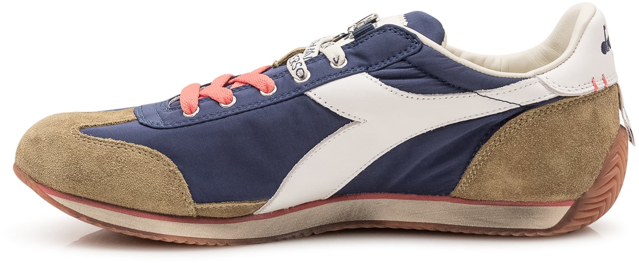 Sneaker con Inserti Sagomati