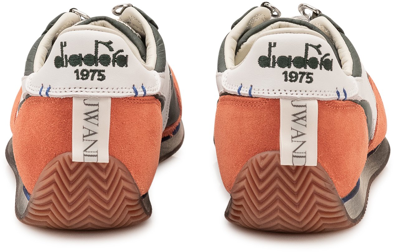 Sneaker con Pannelli a Contrasto
