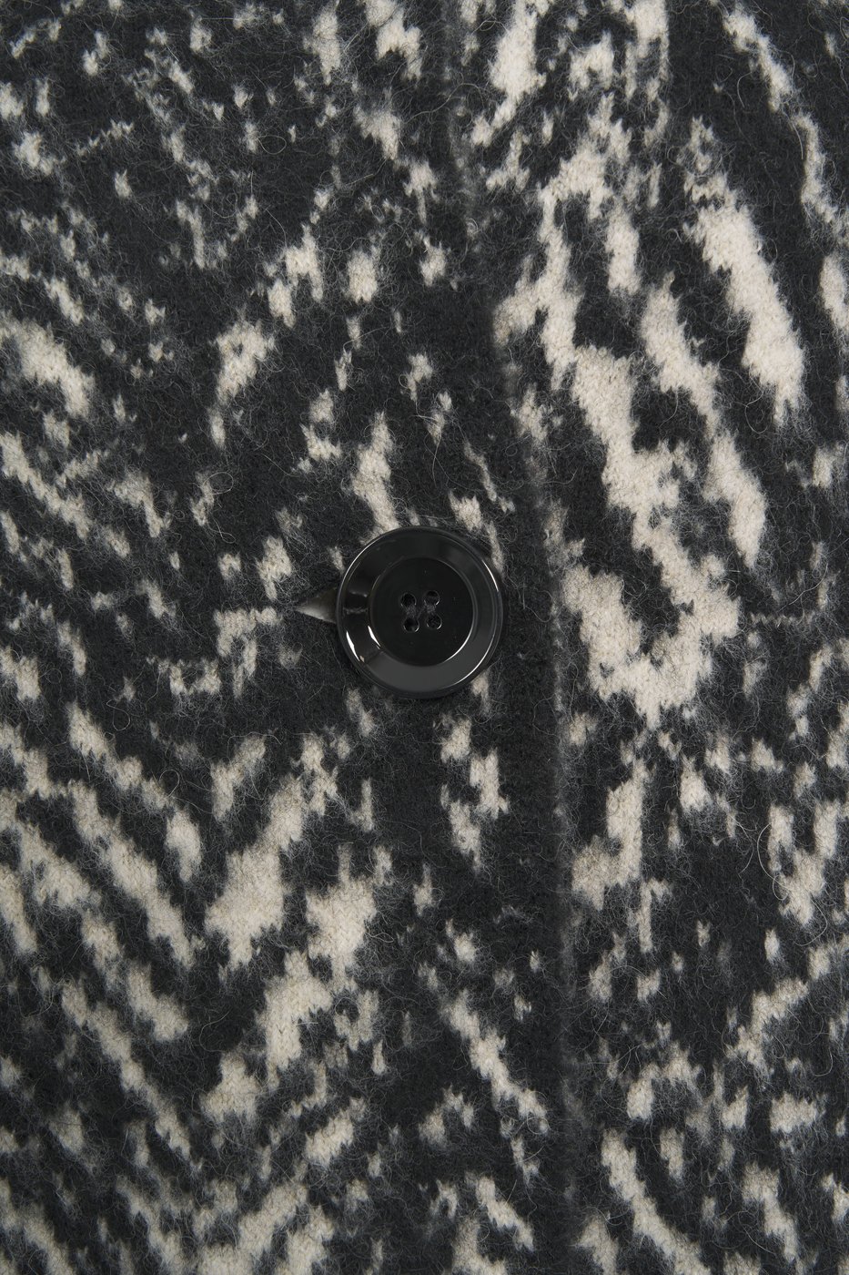 Coat in wool