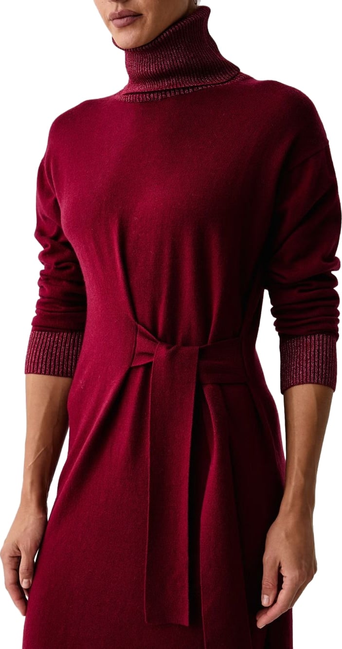 Dresses Scarlet