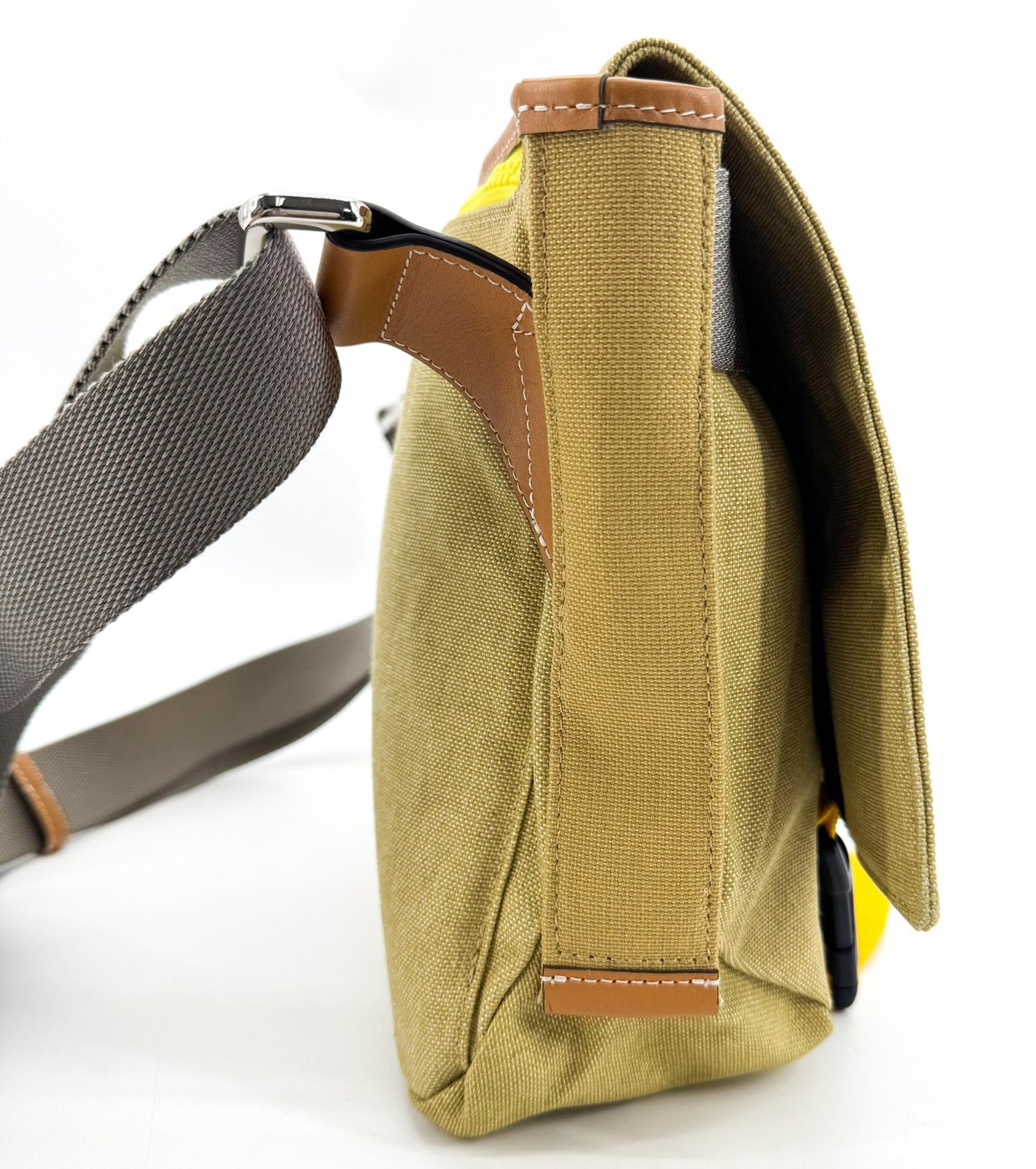 Loewe Shoulder bag Canvas