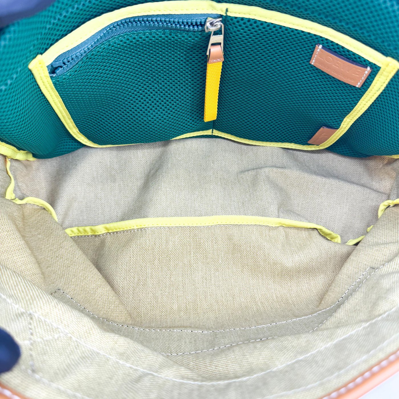 Loewe Shoulder bag Canvas