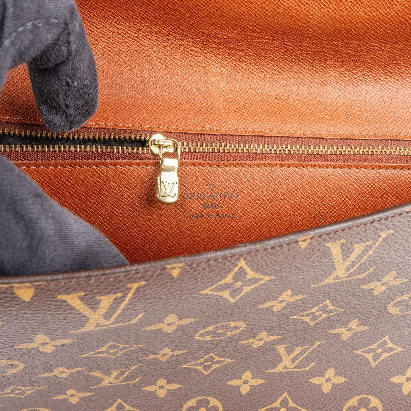Louis Vuitton Monogram Canvas Porte Documents Laptop Clutch