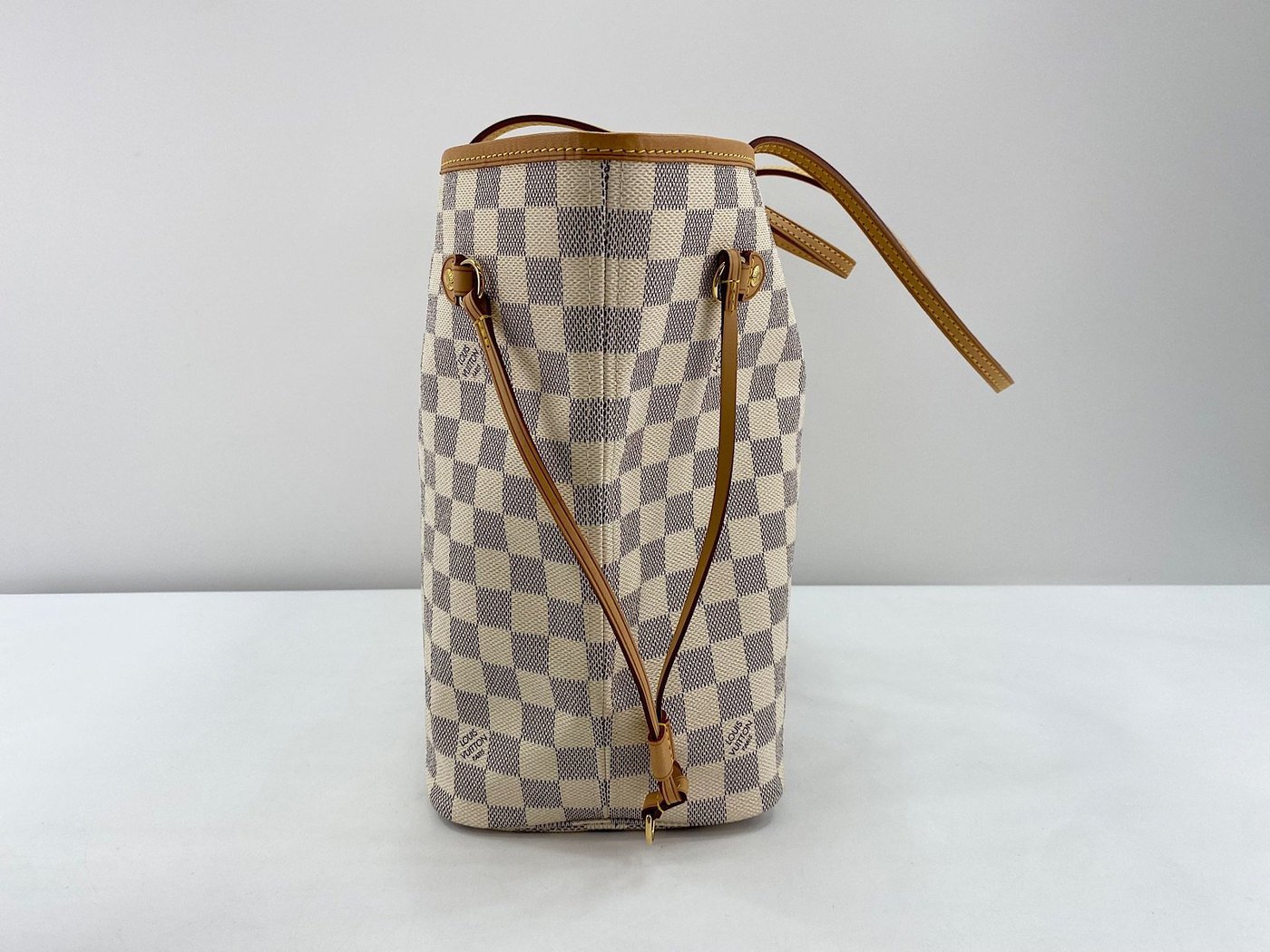 Louis Vuitton Neverfull Damier MM