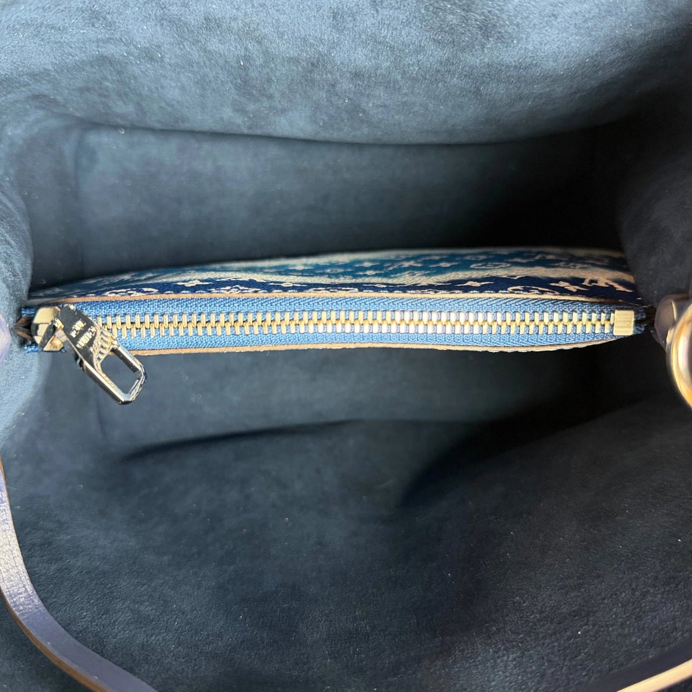 Louis Vuitton NéoNoé MM Escale Monogram Giant Blue White Silver