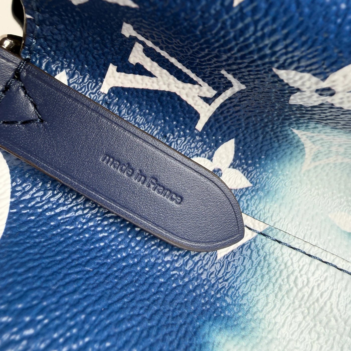 Louis Vuitton NéoNoé MM Escale Monogram Giant Blue White Silver