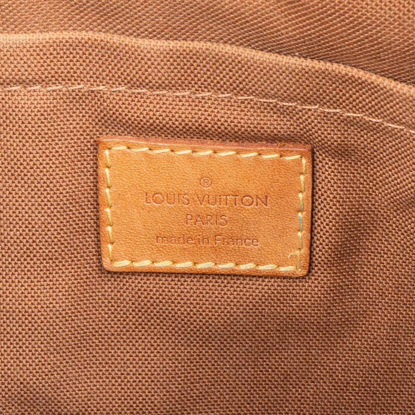 Louis Vuitton Monogram Canvas Thames GM Shoulder Bag