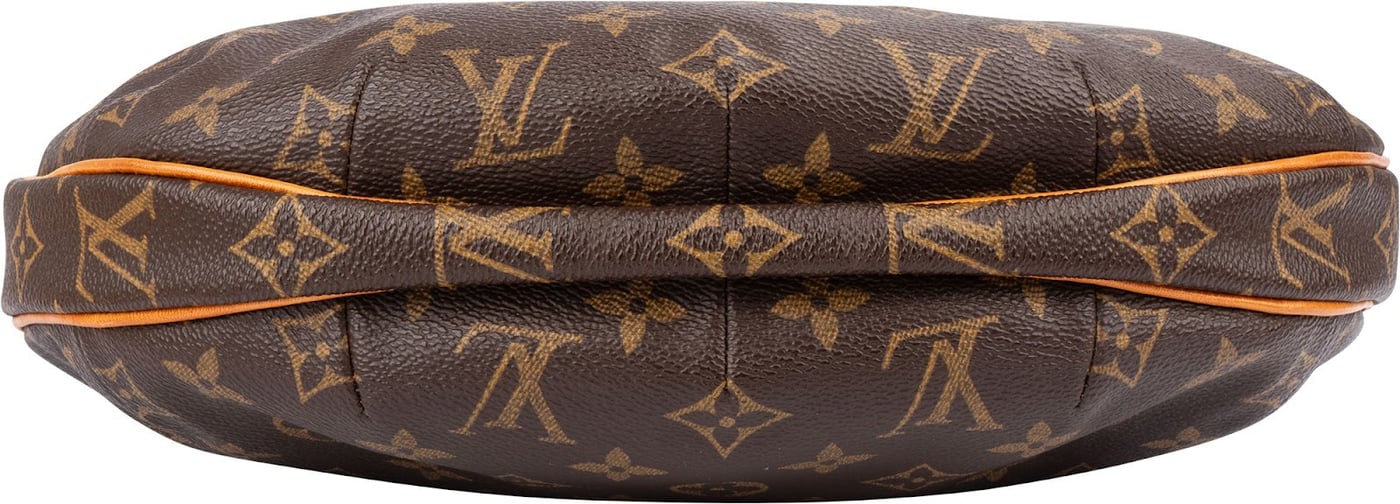 Louis Vuitton Monogram Canvas Croissant MM Shoulder Bag