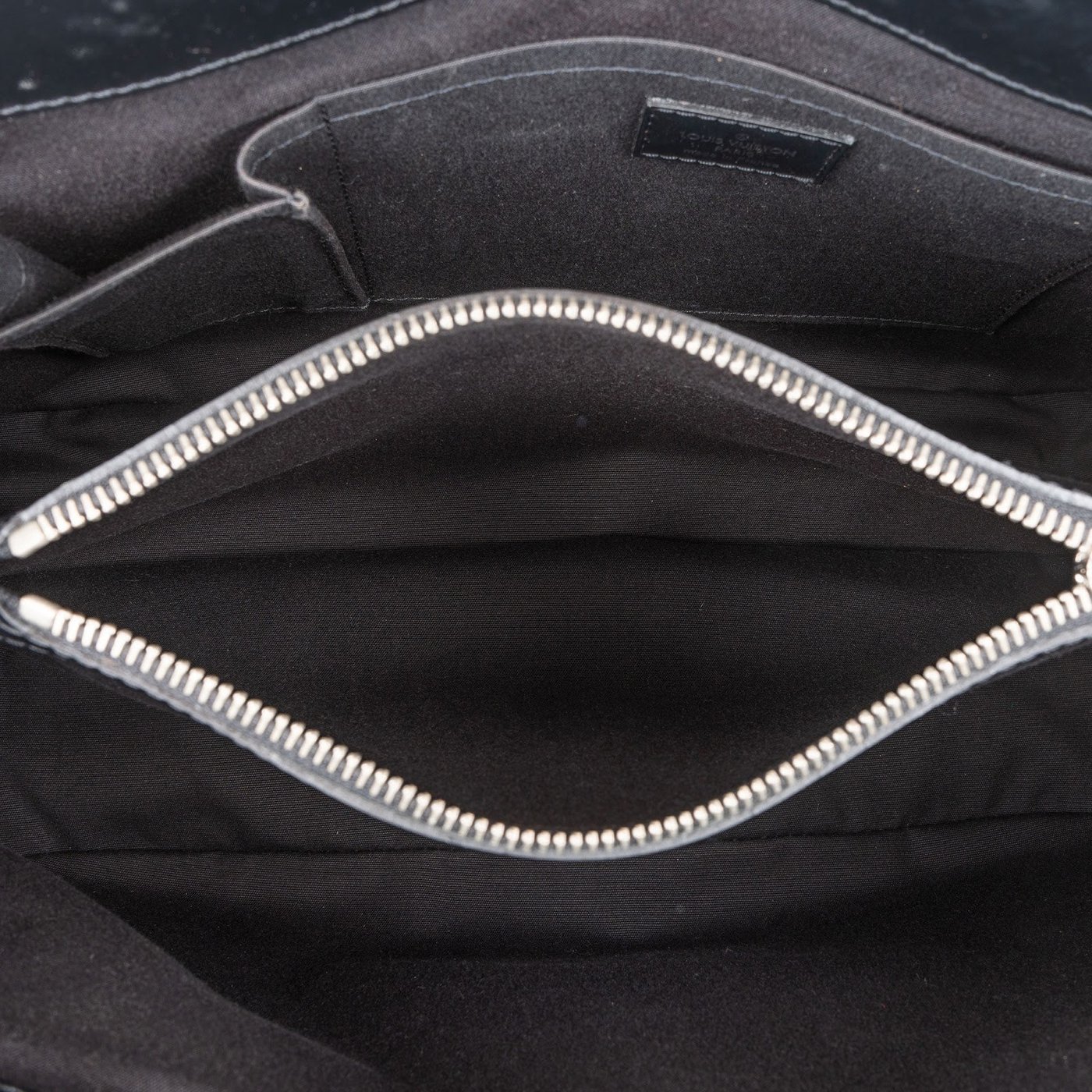 Louis Vuitton Noir Epi Leather Passy Handbag