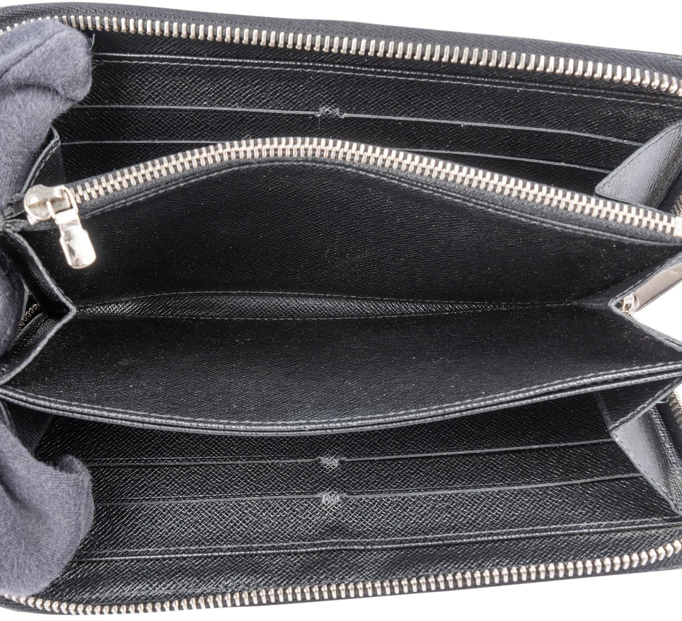 Louis Vuitton Noir Epi Leather Zippy Wallet