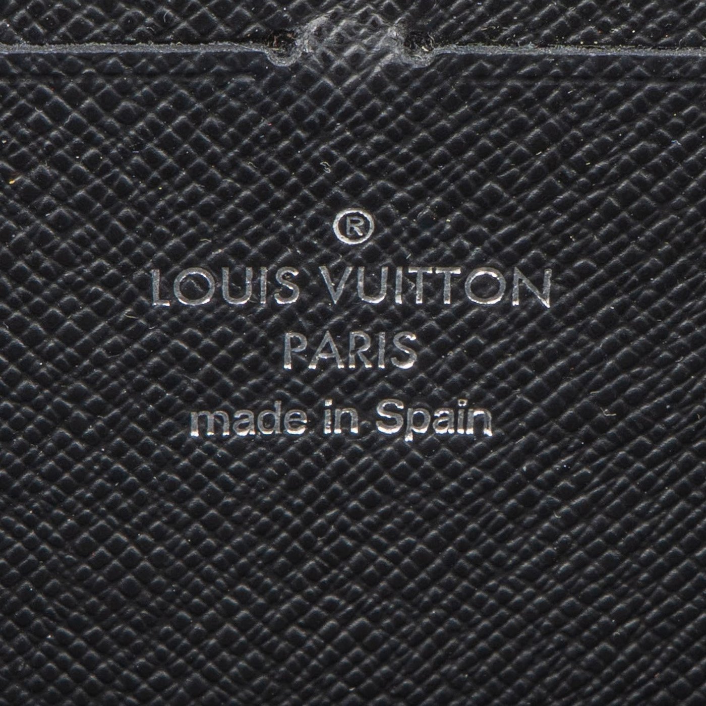 Louis Vuitton Noir Epi Leather Zippy Wallet