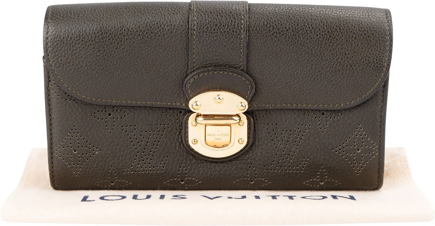 Louis Vuitton Olive Green Mahina Leather Amelia Wallet