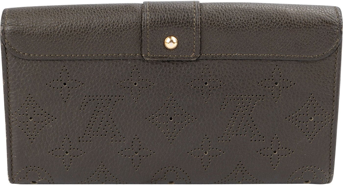 Louis Vuitton Olive Green Mahina Leather Amelia Wallet
