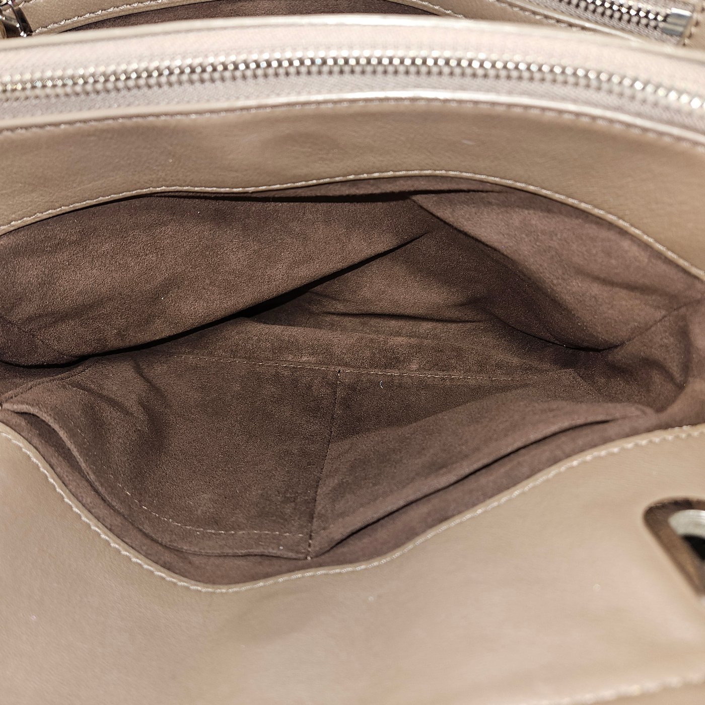 Louis Vuitton Lambskin Fumee Monogram Antheia Lilia Handbag