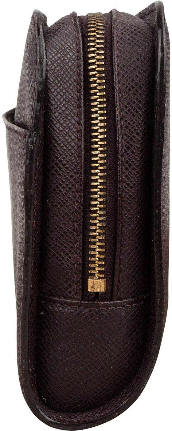 Louis Vuitton Taiga Leather Pochette Baikal Handbag