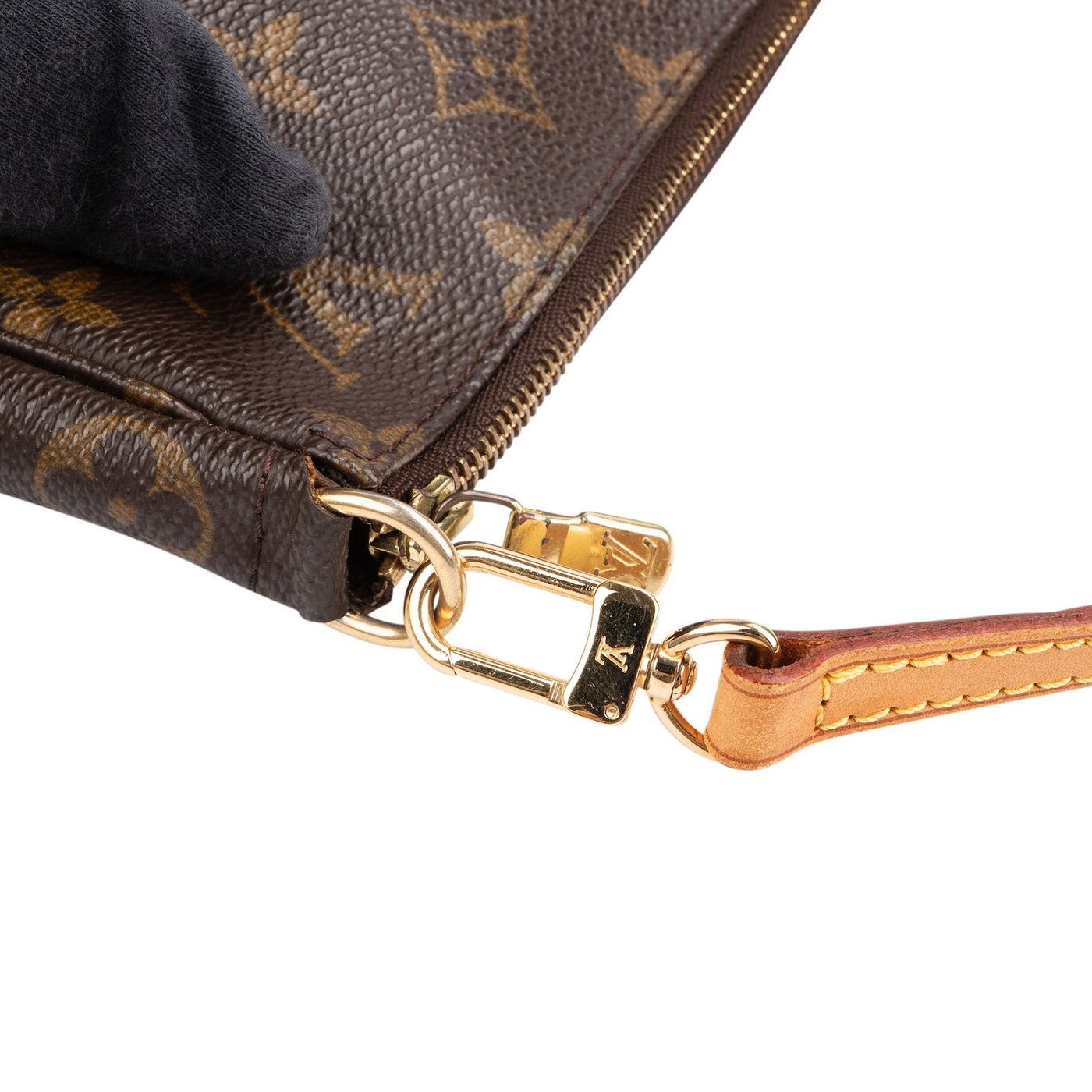Louis Vuitton Monogram Canvas Pochette Accessoires Crossbody Bag