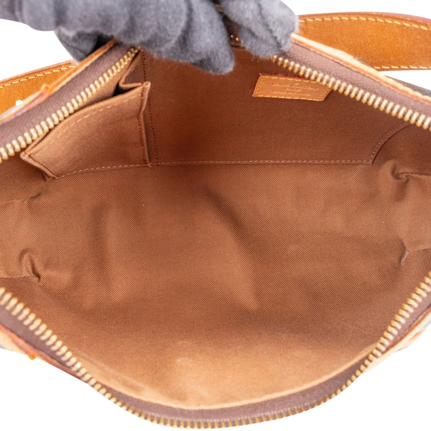 Louis Vuitton Monogram Canvas Thames PM Shoulder Bag