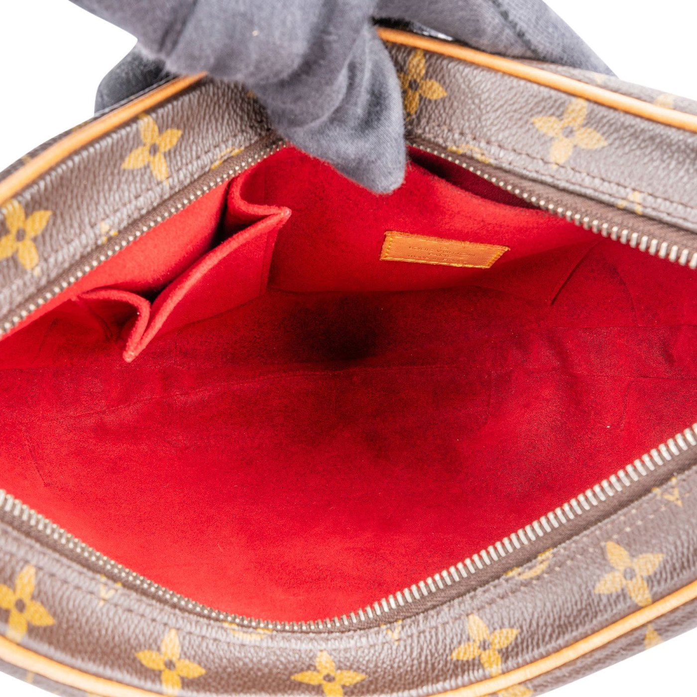 Louis Vuitton Monogram Canvas Croissant MM Shoulder Bag