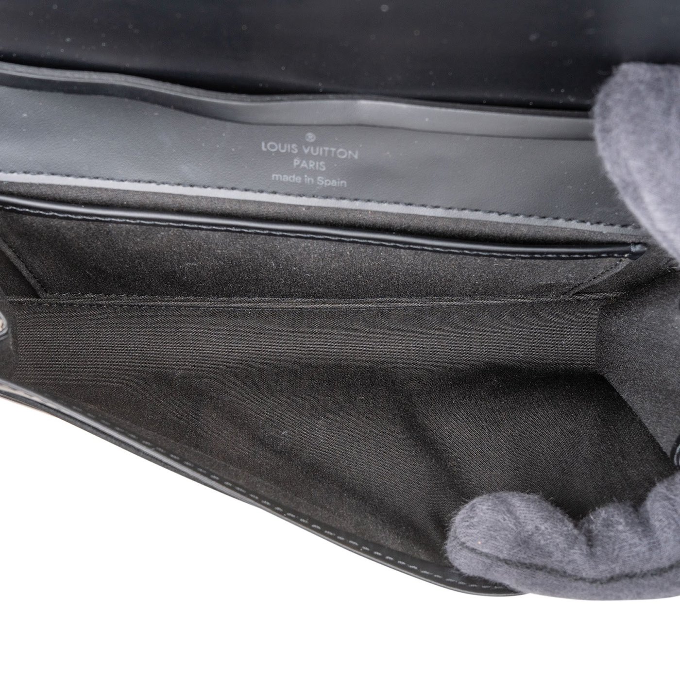 Louis Vuitton Noir Epi Leather Honfleur Pochette Shoulder Bag