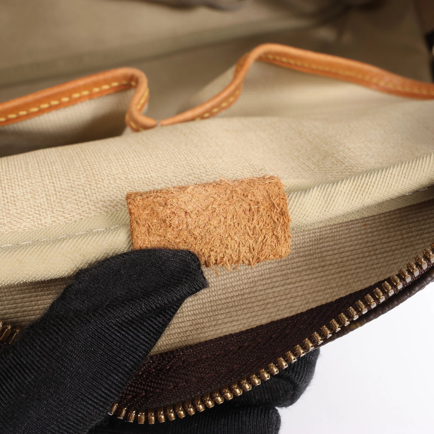 Louis Vuitton Deauville Monogram Canvas Handbag in Brown M47270