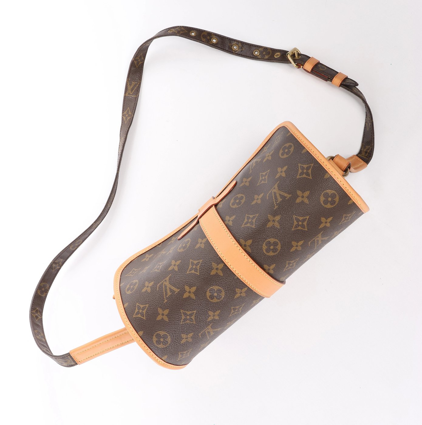 Louis Vuitton Marne Monogram Crossbody Bag in Brown M51369