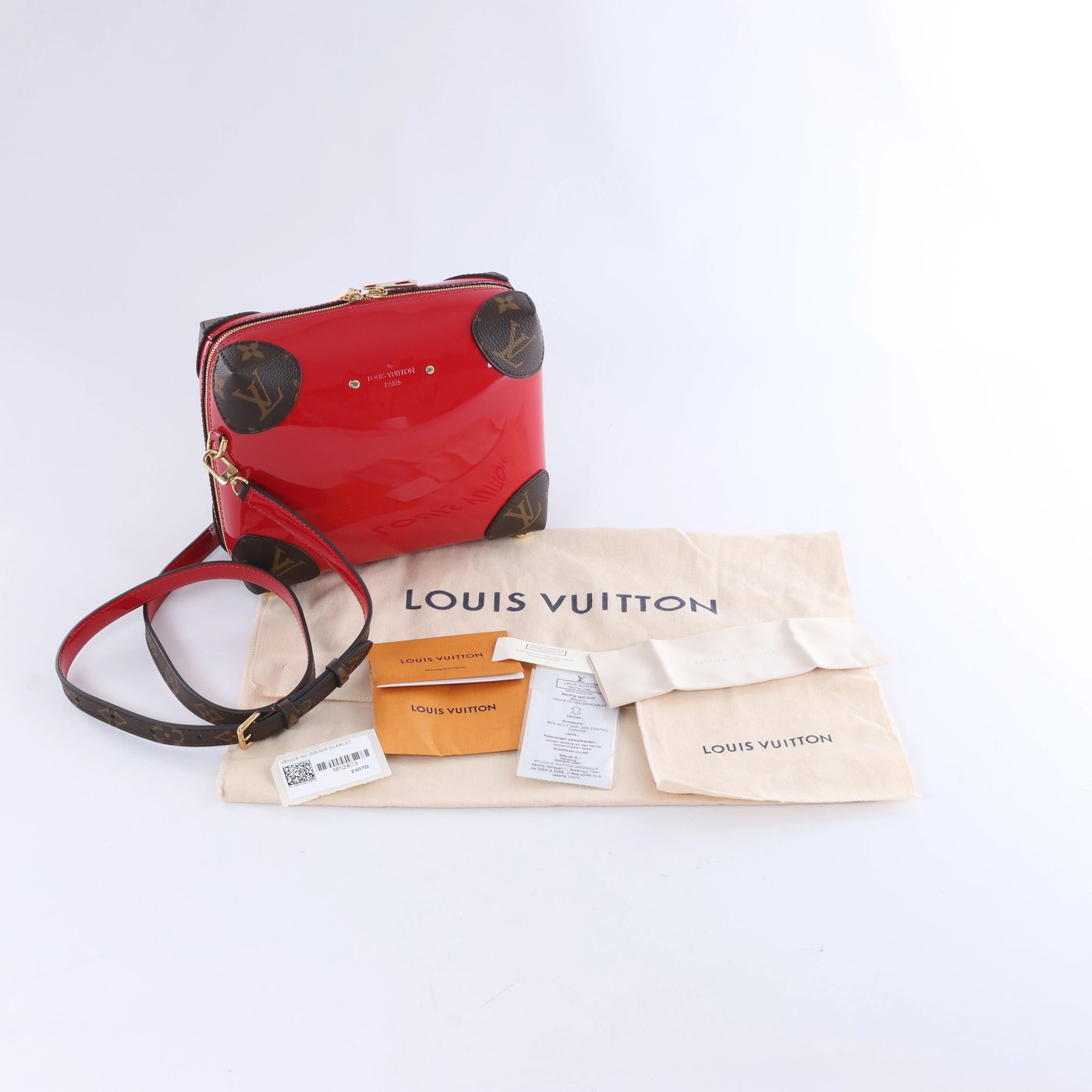 Louis Vuitton Venice Miroir Vernis Leather Crossbody Bag in Red M52473