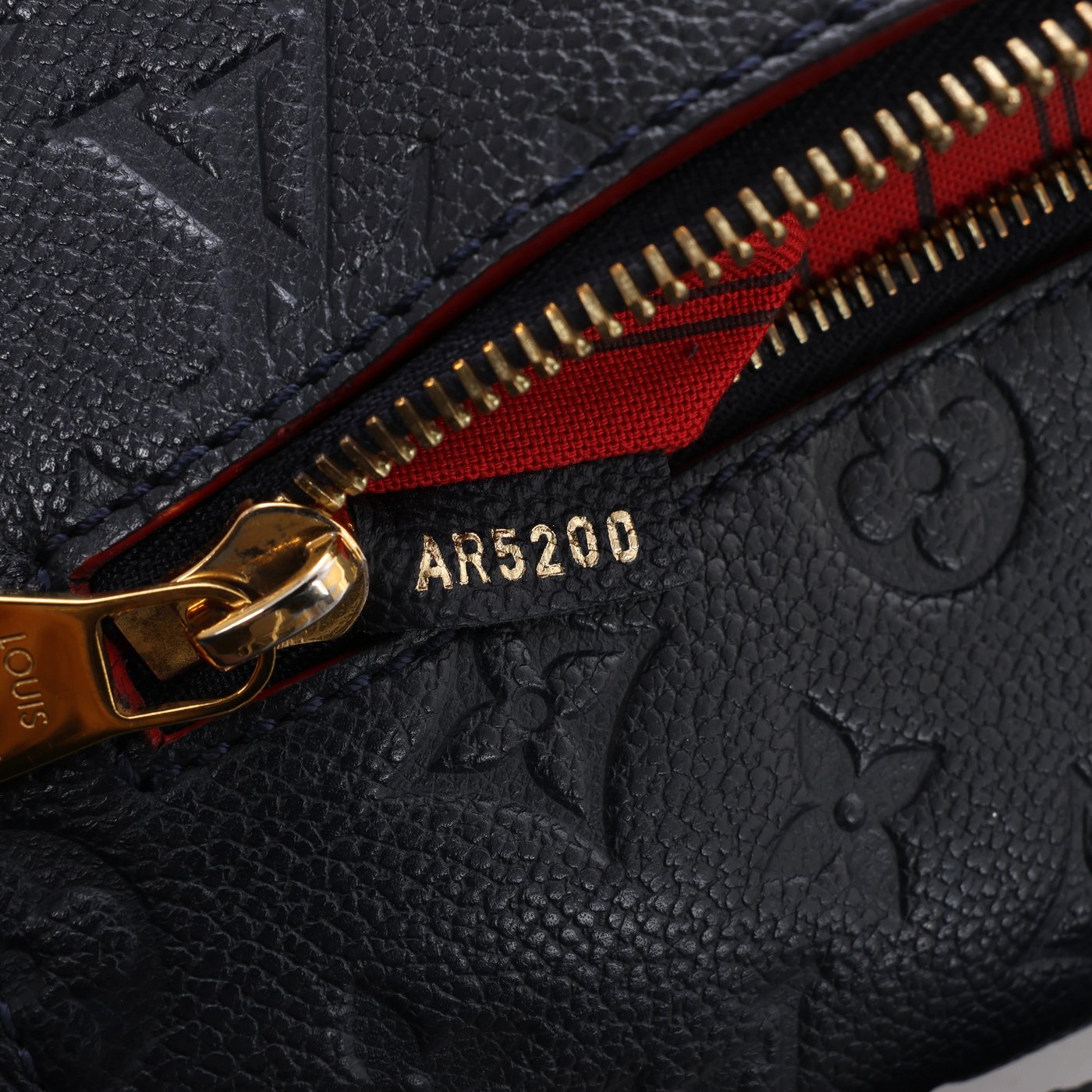 Louis Vuitton Pochette Métis MM Monogram Empreinte Crossbody Bag in Navy Blue M44071