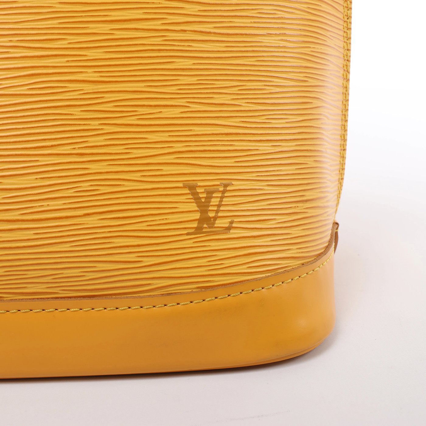 Louis Vuitton Alma Epi Leather Handbag in Yellow M52149
