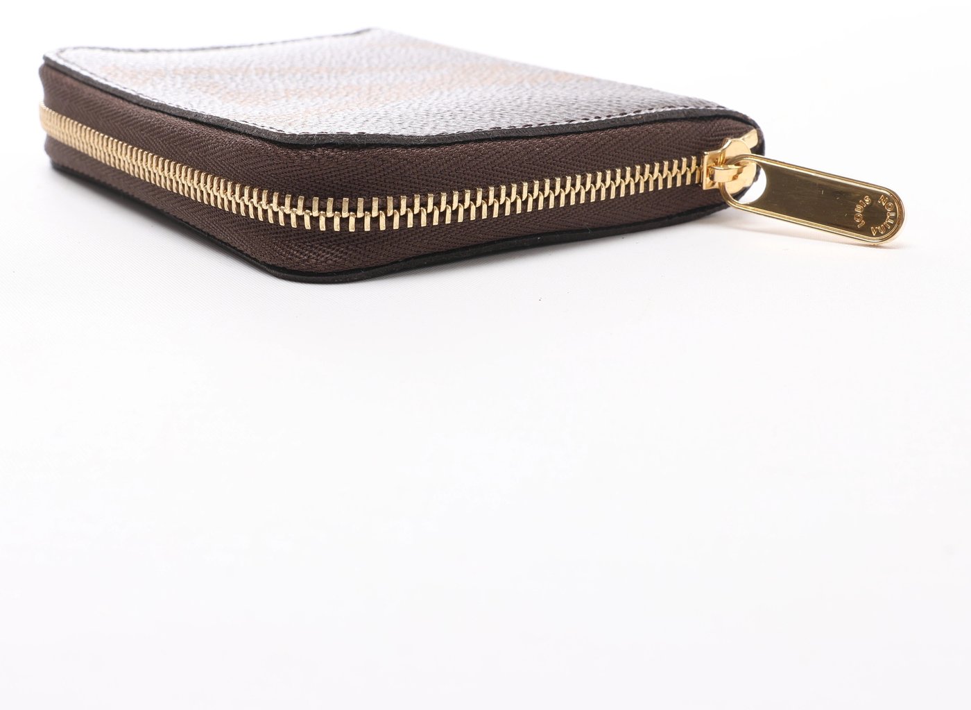 Louis Vuitton Zippy Monogram Giant Reverse Wallet in Brown M69354
