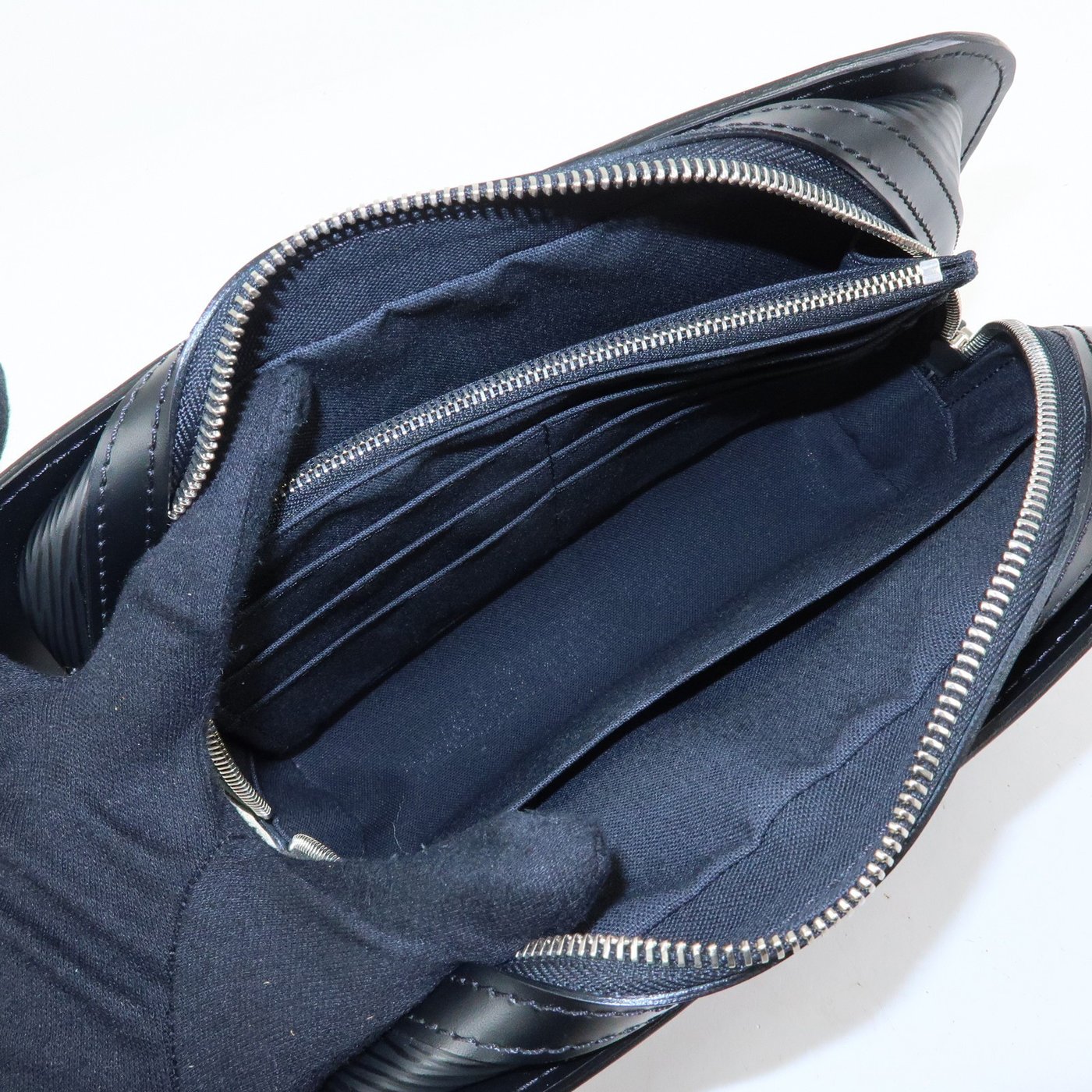 Louis Vuitton Hoche Clutch Epi Leather