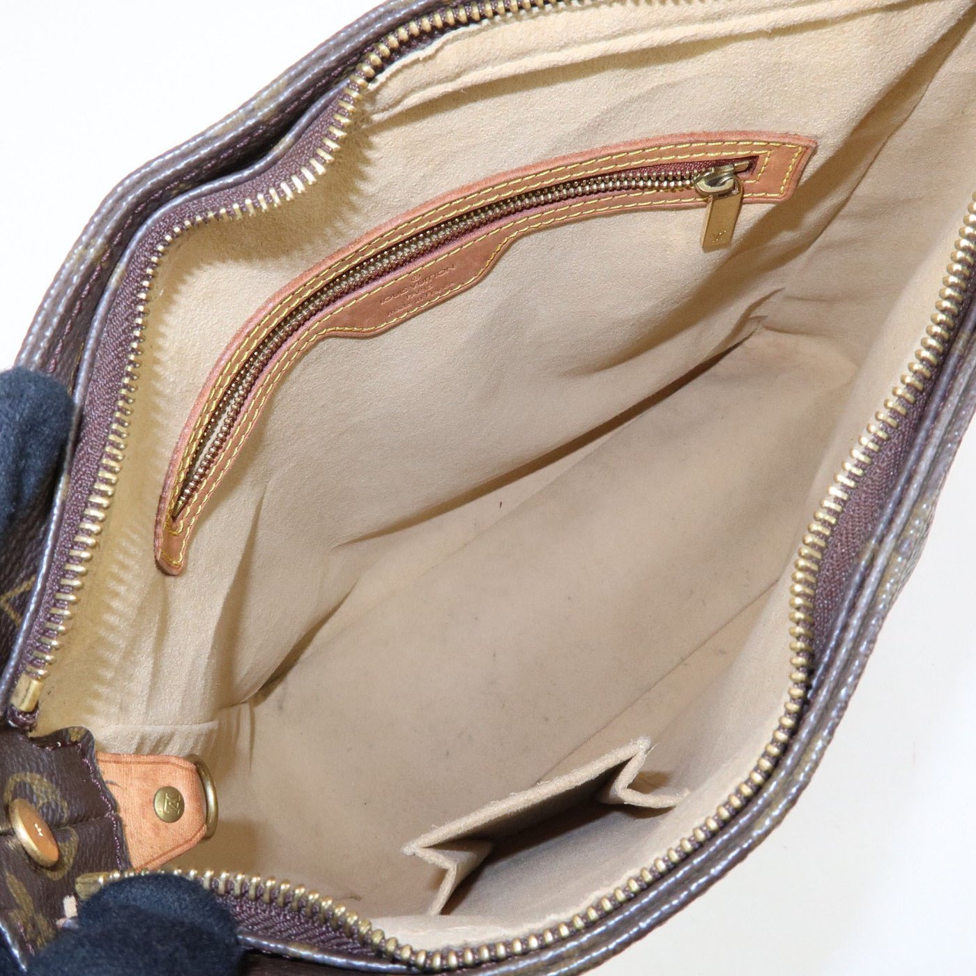 Louis Vuitton Looping Monogram Canvas GM