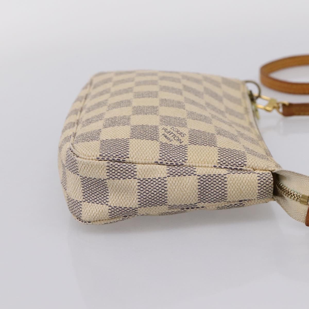 Louis Vuitton Pochette Accessoires Damier Medium