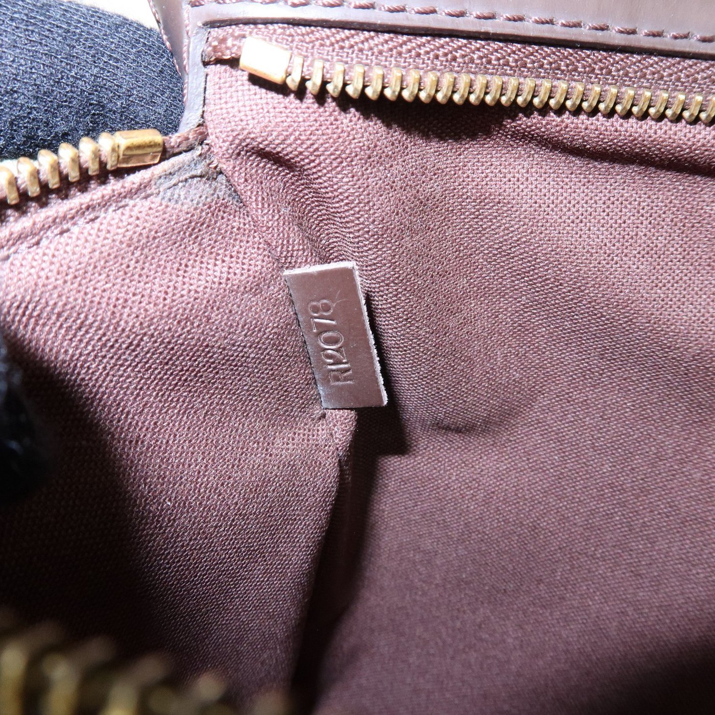 Louis Vuitton Spencer Messenger Damier