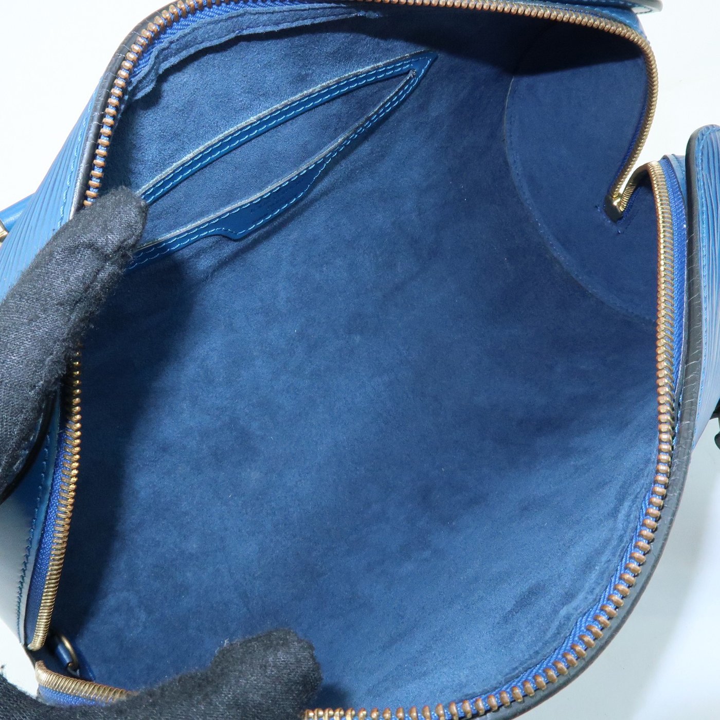 Louis Vuitton Soufflot Epi Leather MM