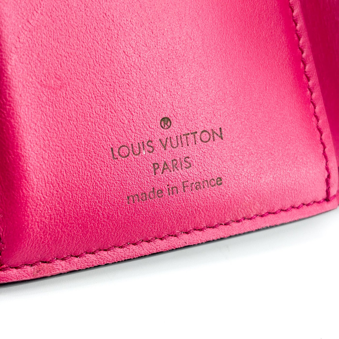 Louis Vuitton Capucines Taurillon Leather Compact