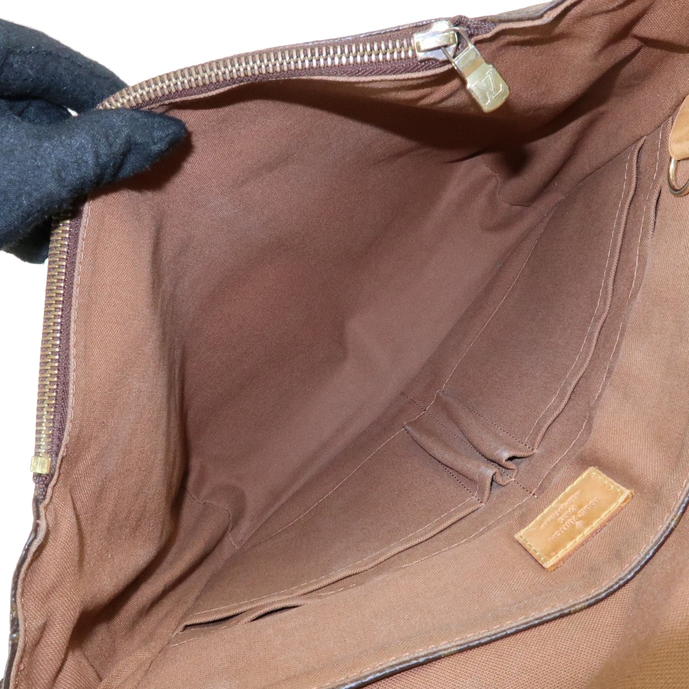 Louis Vuitton Beaubourg Messenger Monogram Canvas MM