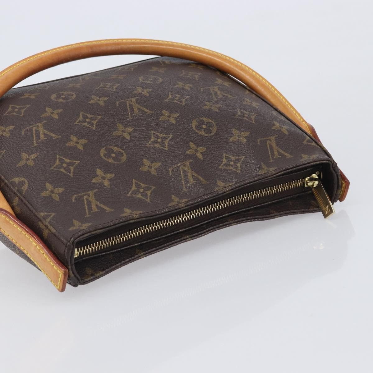 Louis Vuitton Looping Monogram Canvas MM